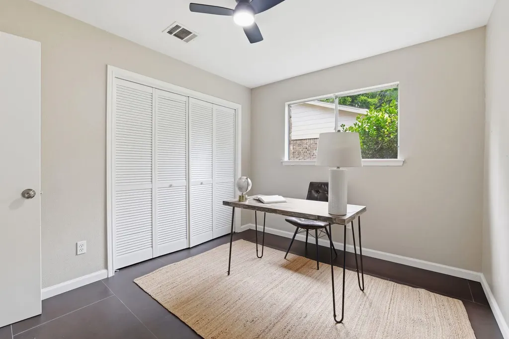 9907 Oak Hollow Drive Austin TX 78758