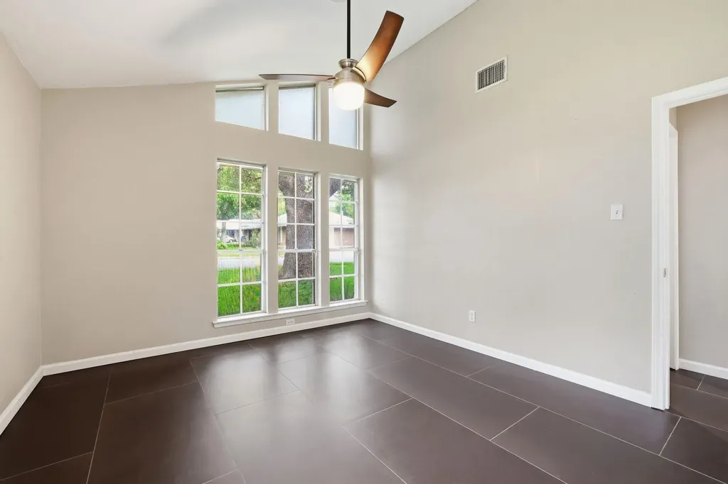 9907 Oak Hollow Drive Austin TX 78758
