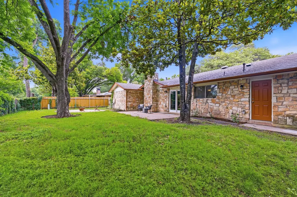 9907 Oak Hollow Drive Austin TX 78758