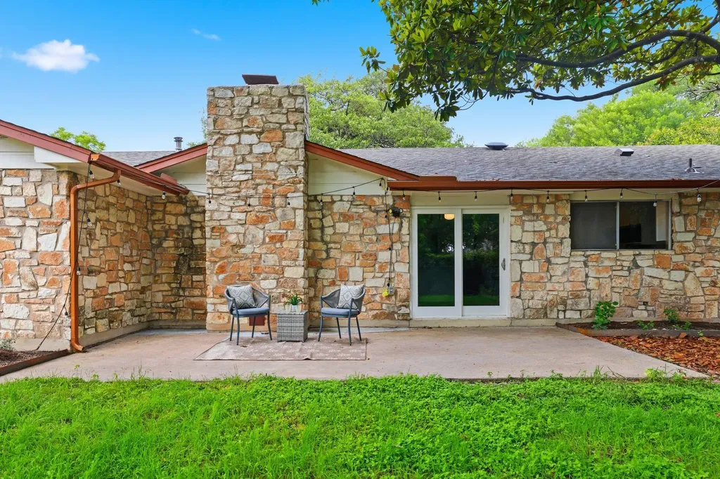 9907 Oak Hollow Drive Austin TX 78758