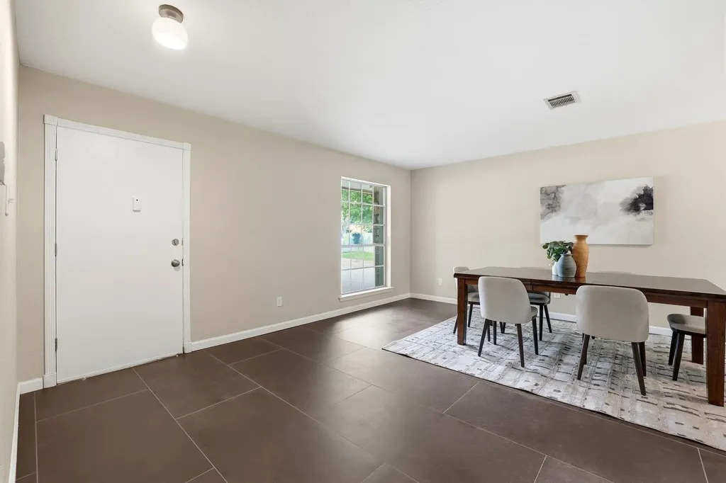 9907 Oak Hollow Drive Austin TX 78758