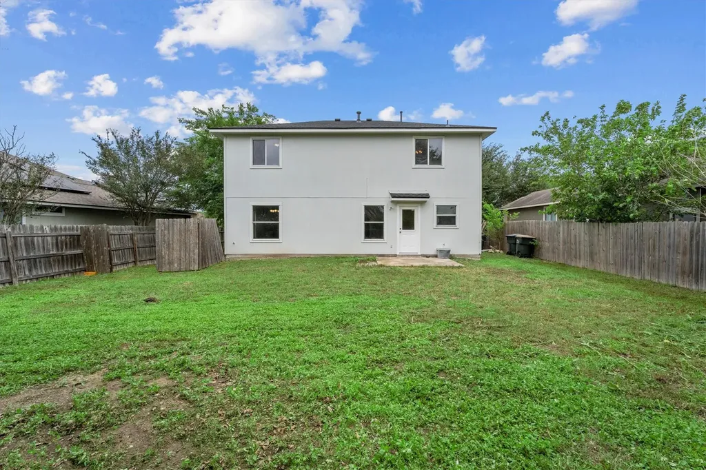 172 Discovery Kyle TX 78640