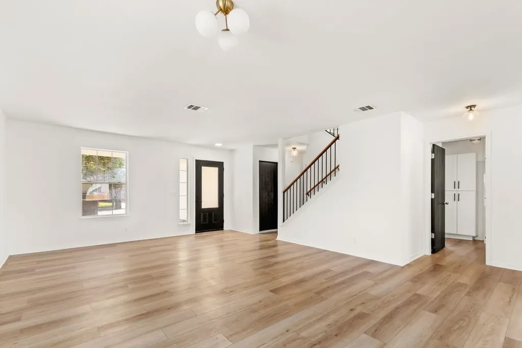208 Langely Street Kyle TX 78640