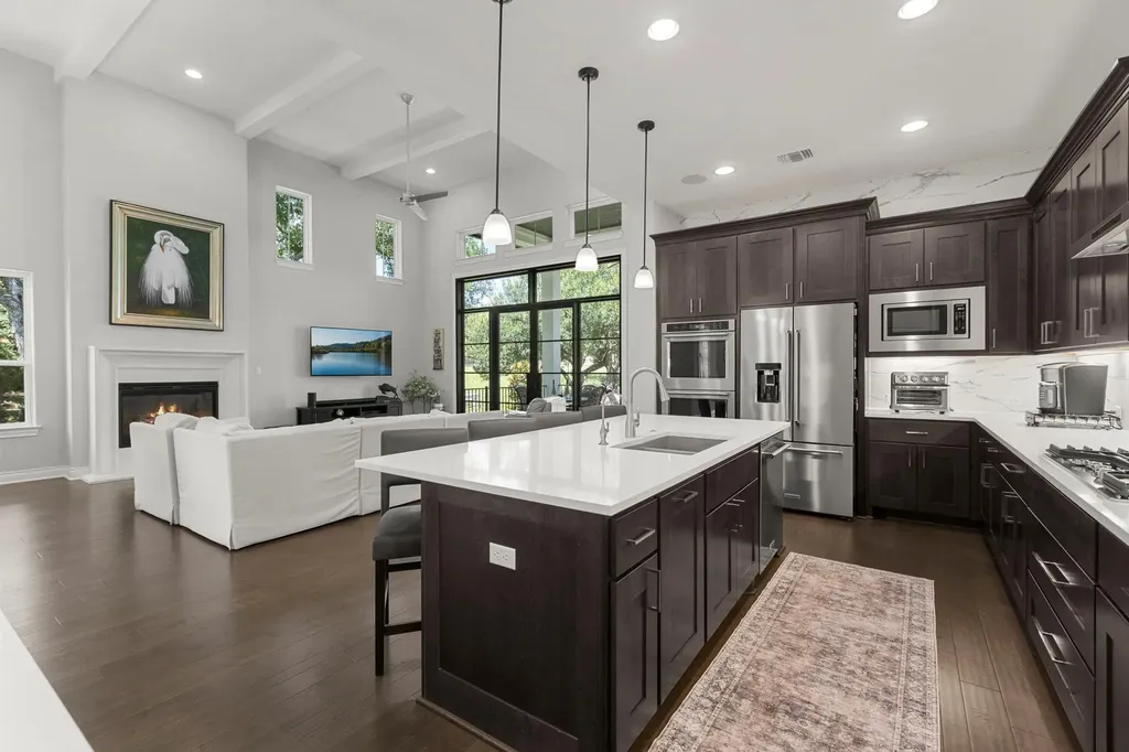 212 Canyon Creek Horseshoe Bay TX 78657