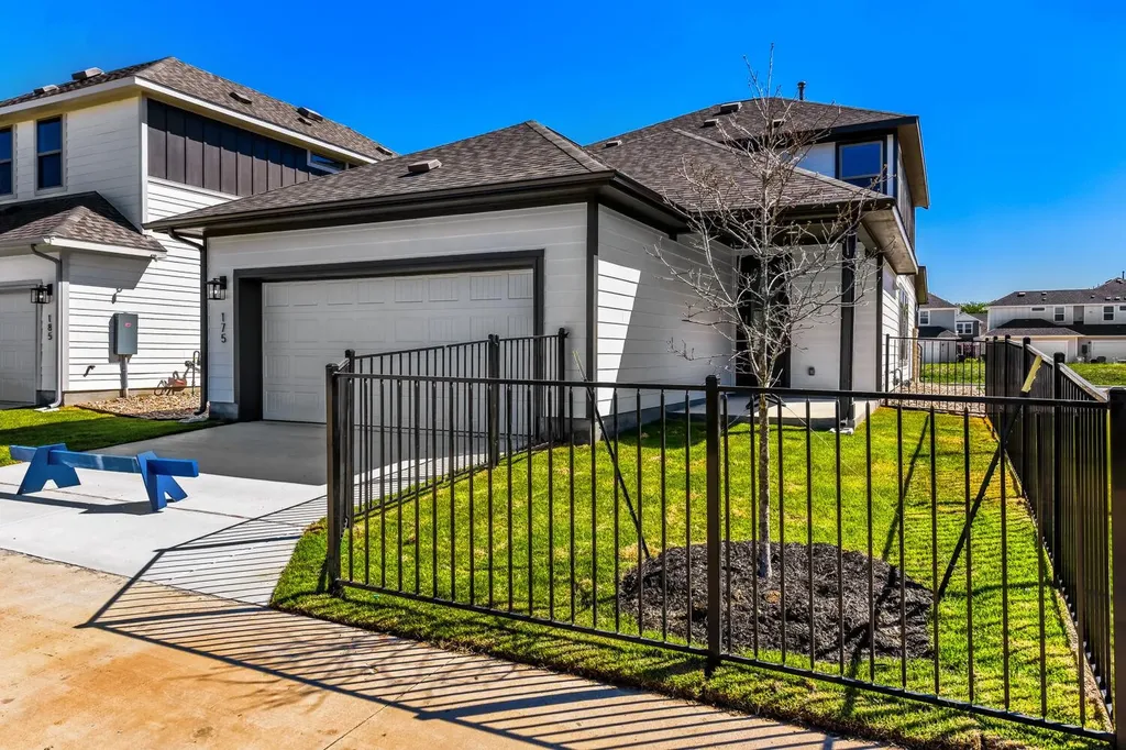 175 International Street Buda TX 78610