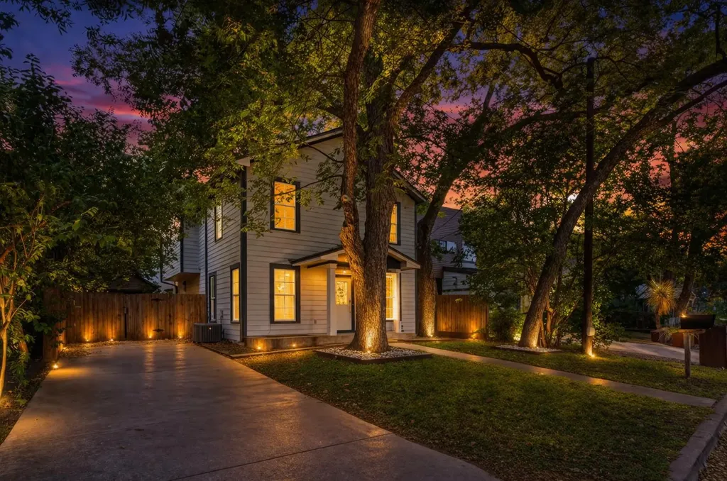611 W Johanna Street Austin TX 78704