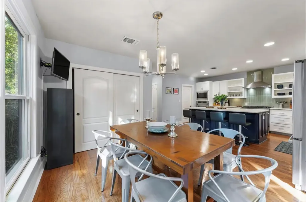 611 W Johanna Street Austin TX 78704