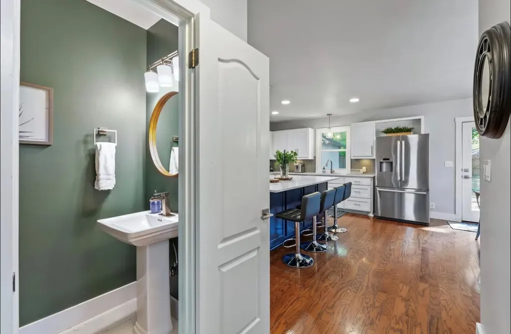 611 W Johanna Street Austin TX 78704