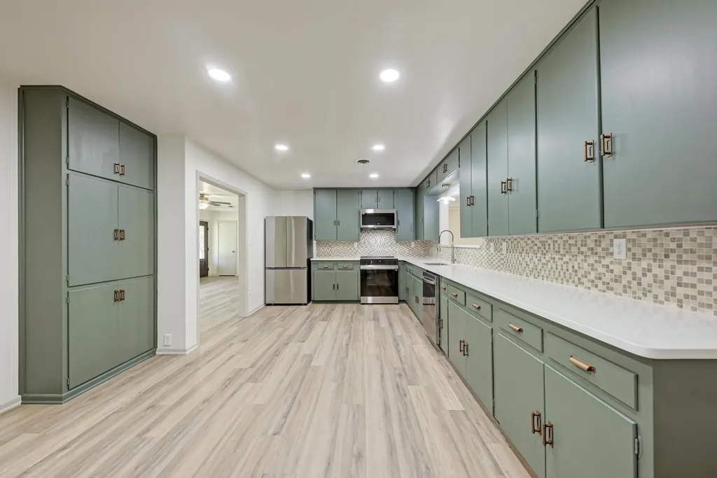 502 W Avenue A Lampasas TX 76550