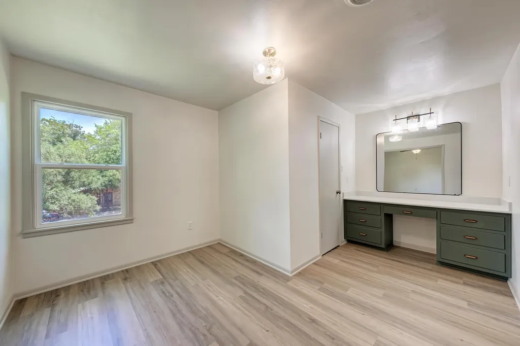 502 W Avenue A Lampasas TX 76550