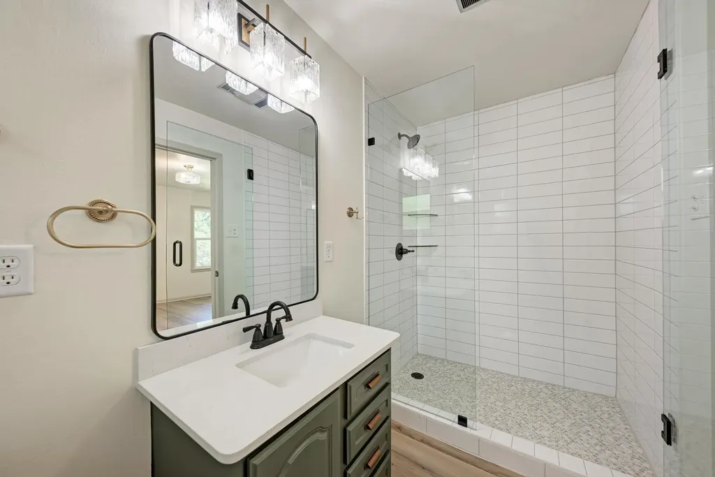 502 W Avenue A Lampasas TX 76550