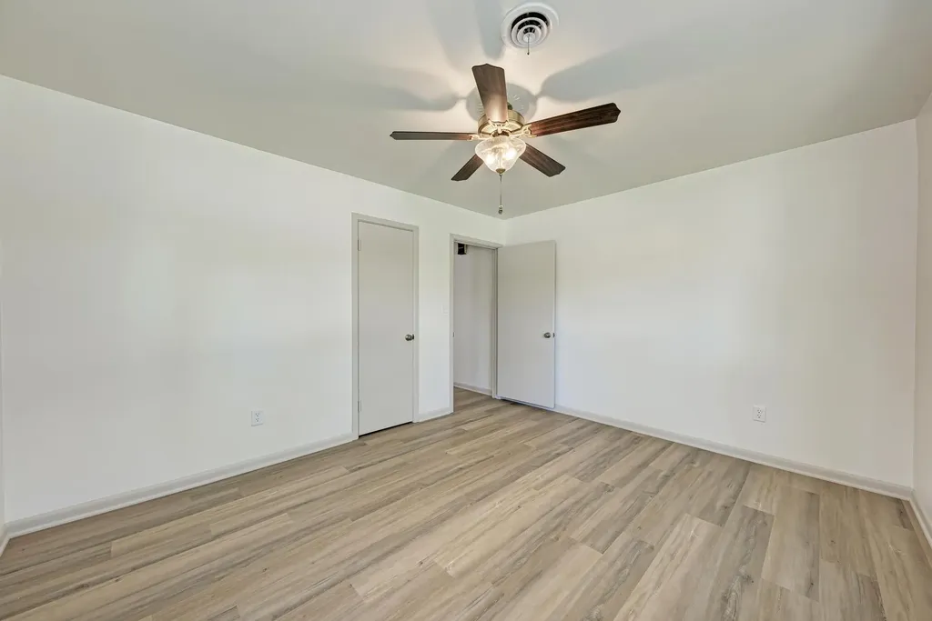 502 W Avenue A Lampasas TX 76550