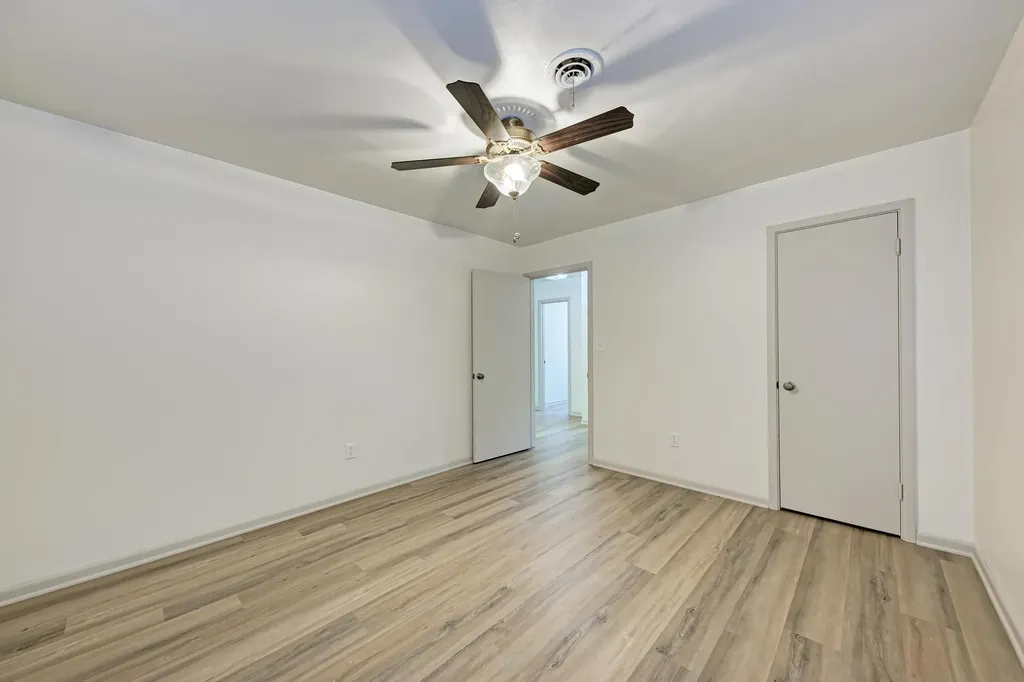 502 W Avenue A Lampasas TX 76550