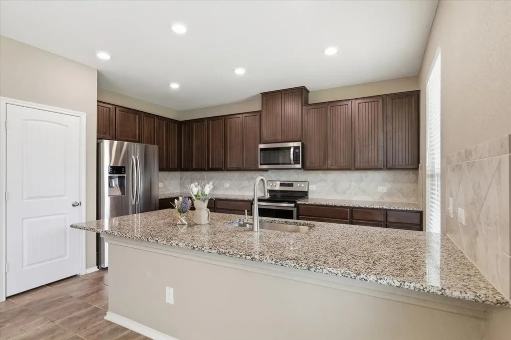1006 Toltec Trail Georgetown TX 78626