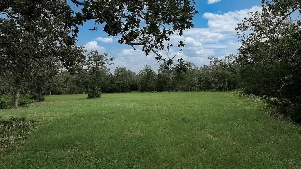 2625 Burke Road Flatonia TX 78941