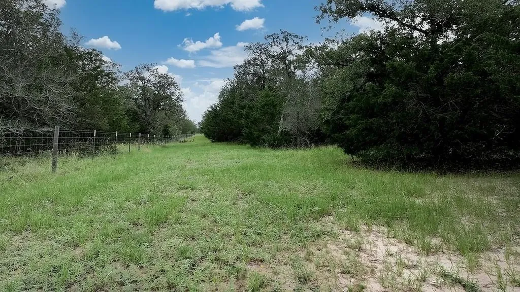2625 Burke Road Flatonia TX 78941