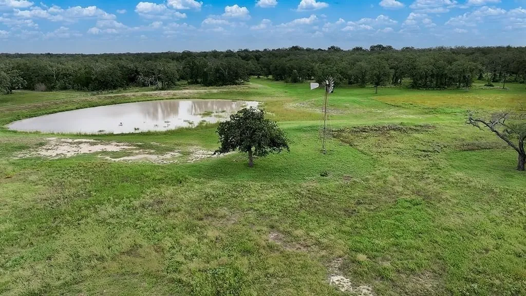 2625 Burke Road Flatonia TX 78941