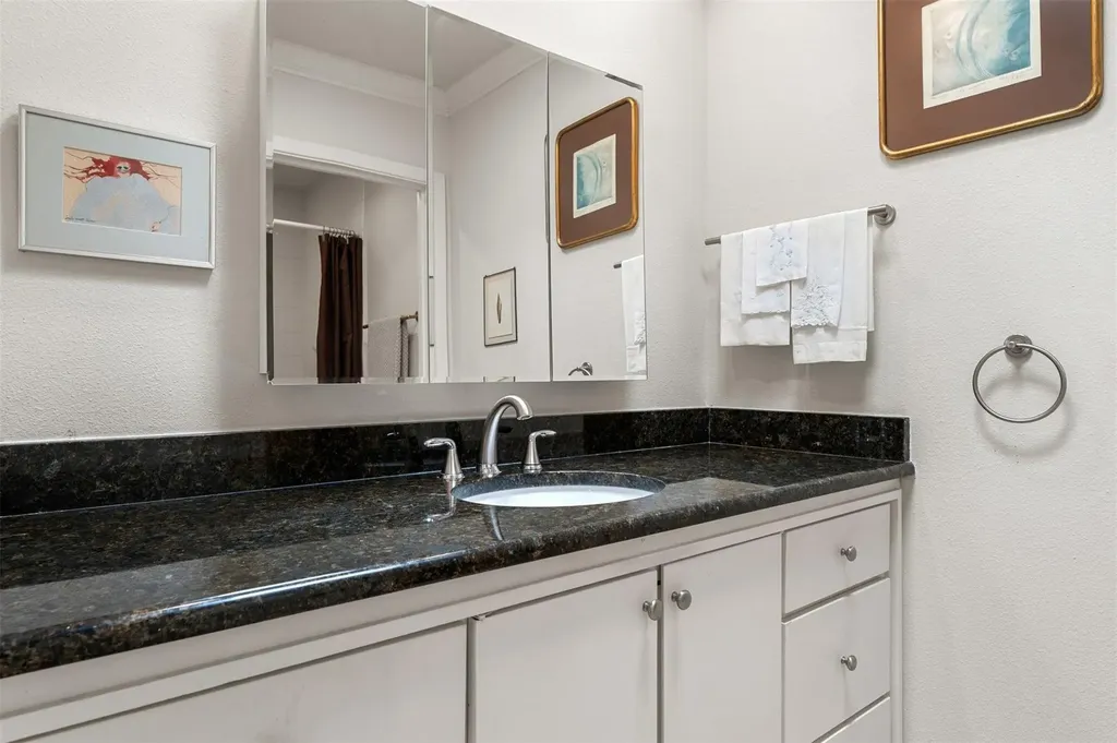 5902 Mountainclimb Drive Austin TX 78731