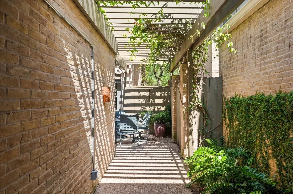 5902 Mountainclimb Drive Austin TX 78731