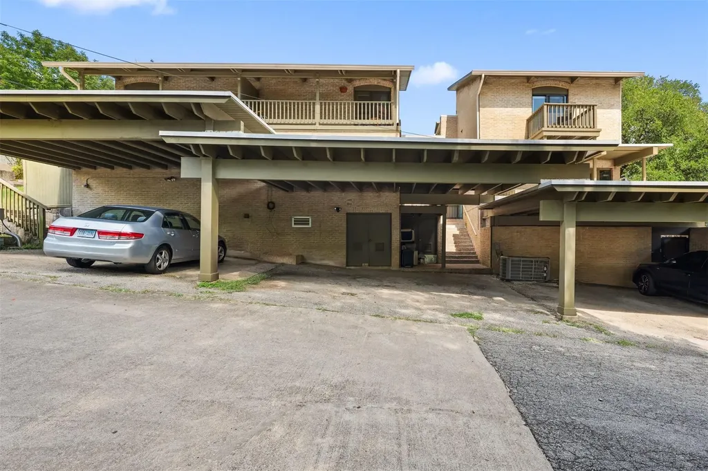 5902 Mountainclimb Drive Austin TX 78731