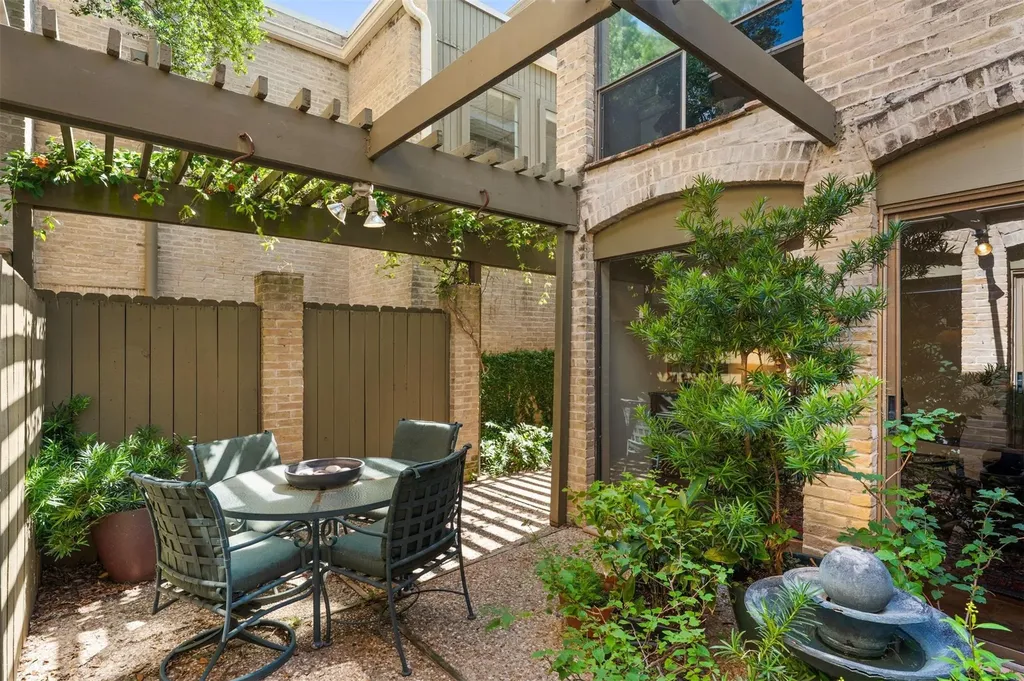 5902 Mountainclimb Drive Austin TX 78731