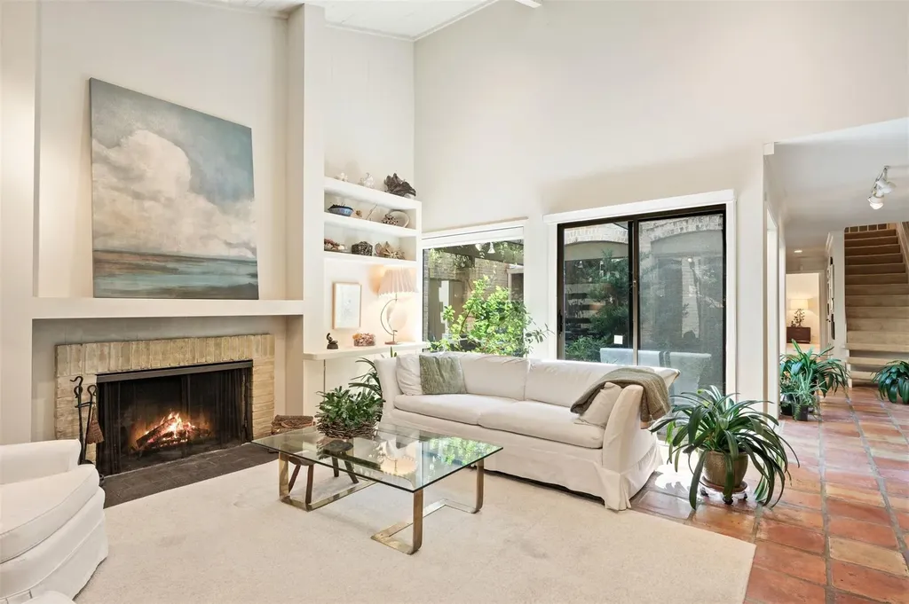 5902 Mountainclimb Drive Austin TX 78731