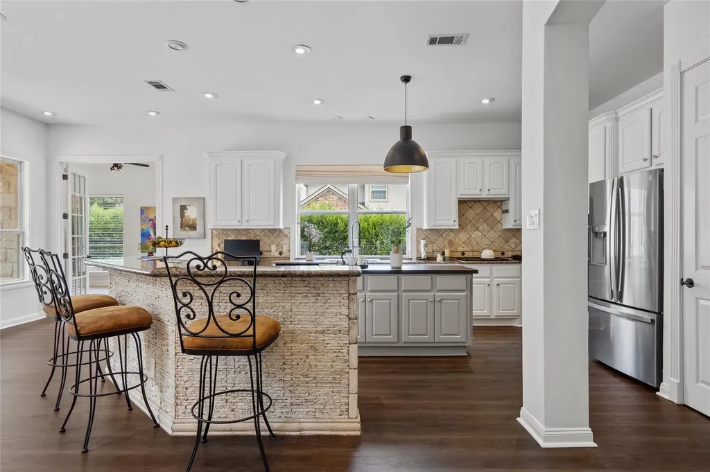 4313 Rio Robles Drive Austin TX 78746