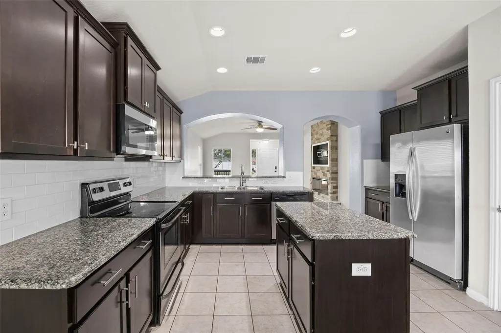 18519 Bandelier Drive Pflugerville TX 78660