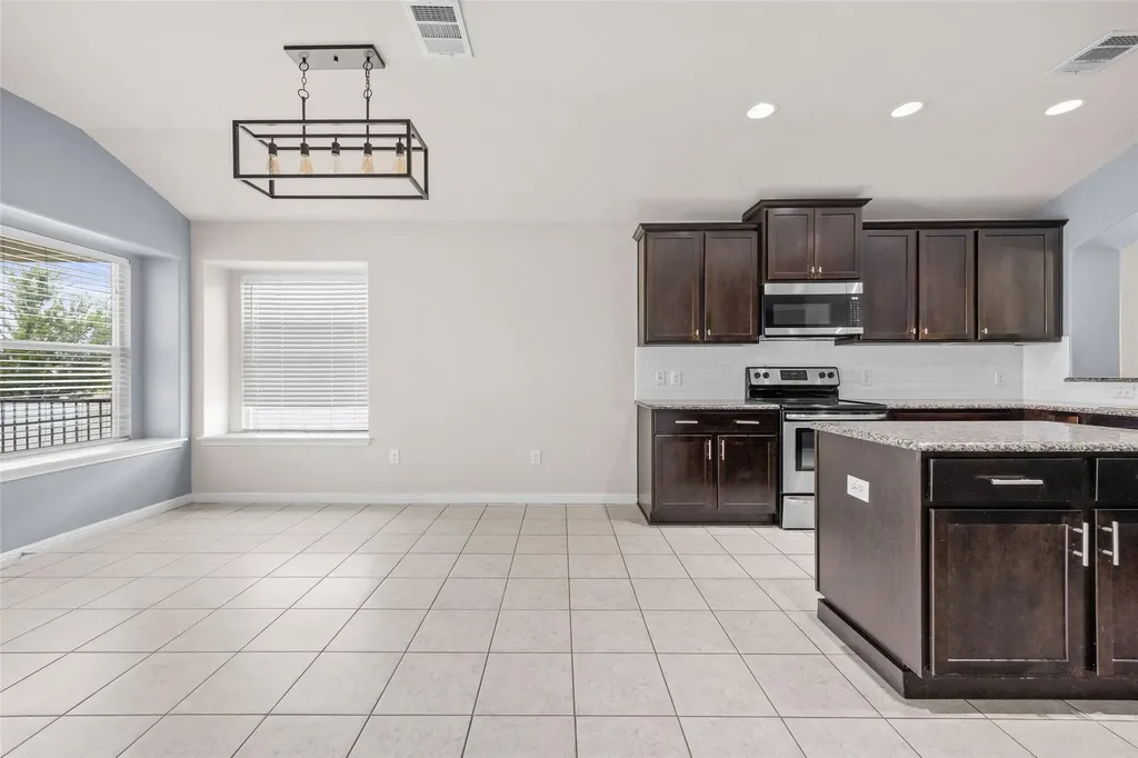 18519 Bandelier Drive Pflugerville TX 78660