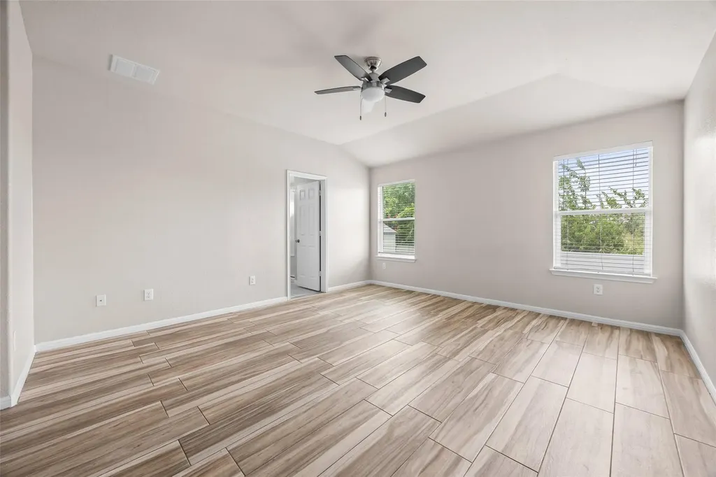 18519 Bandelier Drive Pflugerville TX 78660