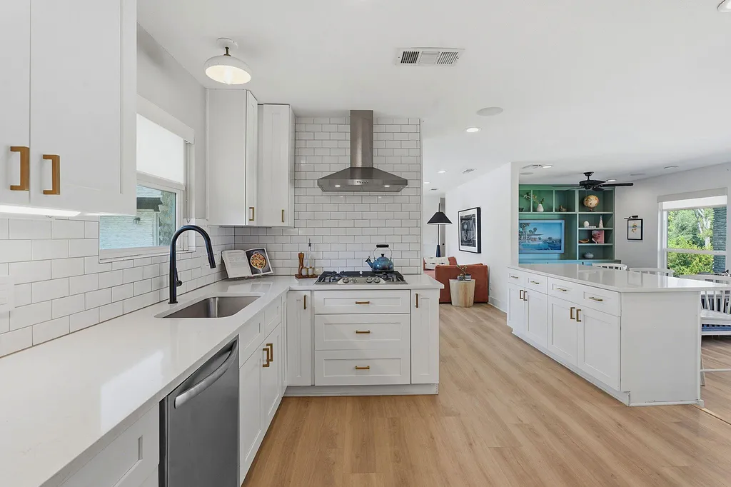4403 Elmsgrove Drive Austin TX 78721