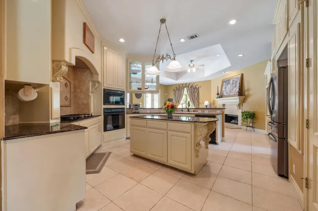10912 Centennial Trail Austin TX 78726
