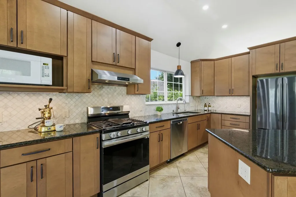 213 Rio Vista Drive Georgetown TX 78626
