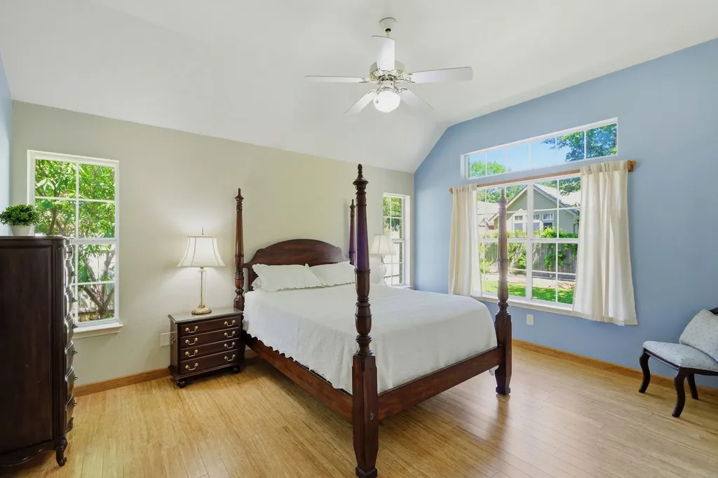 213 Rio Vista Drive Georgetown TX 78626