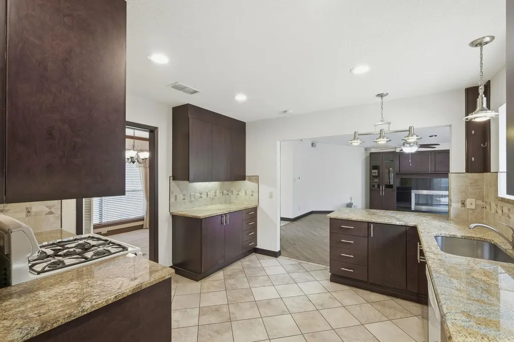 126 E Esparada Drive Georgetown TX 78628