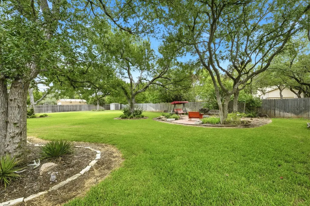 126 E Esparada Drive Georgetown TX 78628