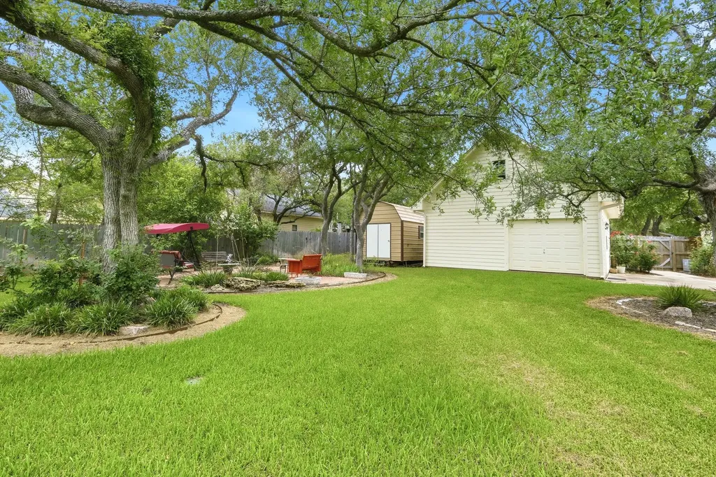 126 E Esparada Drive Georgetown TX 78628