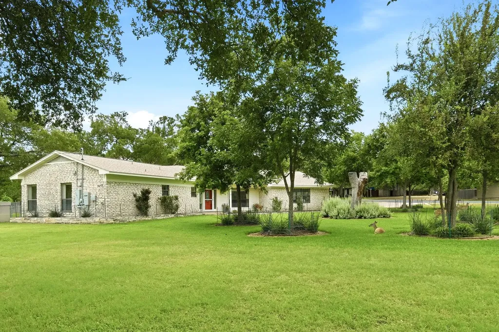 126 E Esparada Drive Georgetown TX 78628