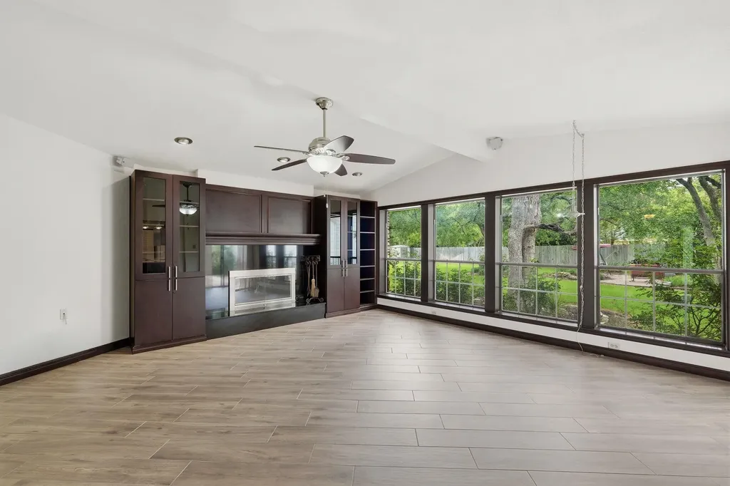 126 E Esparada Drive Georgetown TX 78628