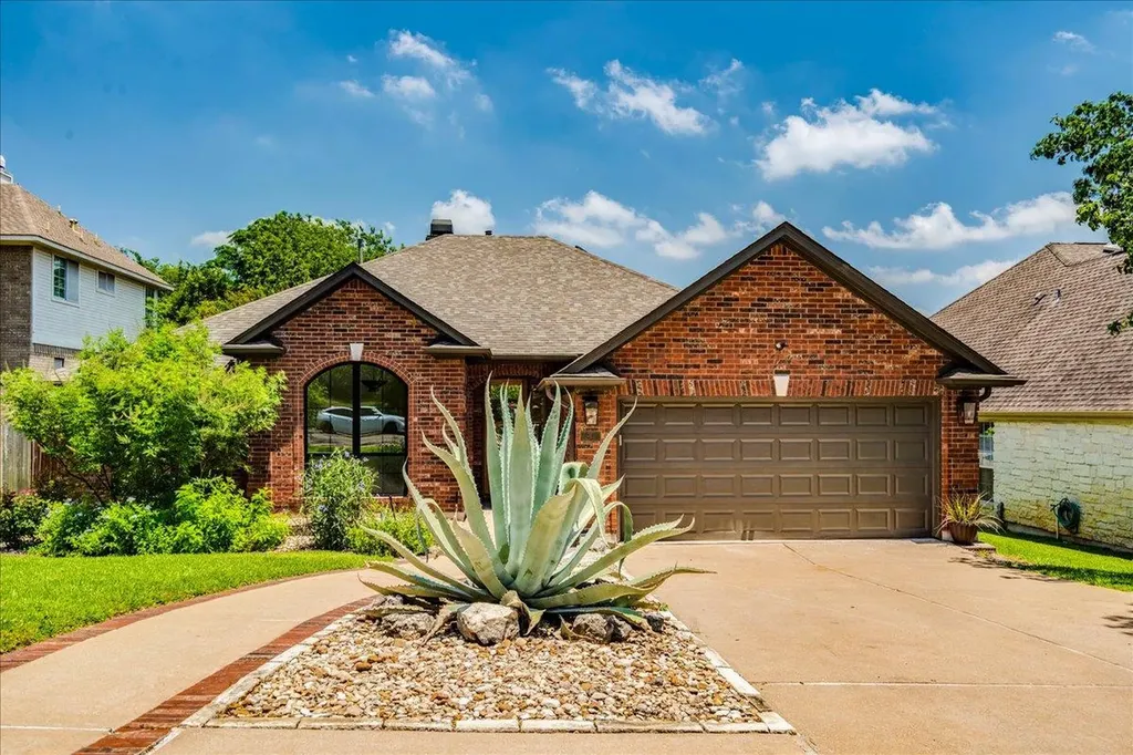 5840 Back Bay Lane Austin TX 78739