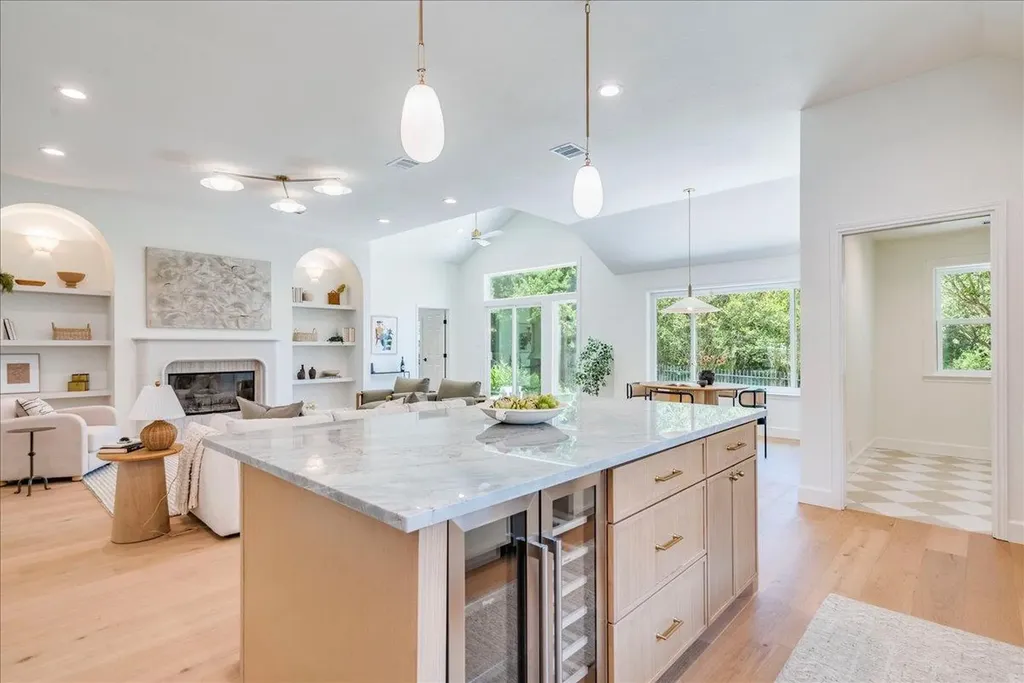 5840 Back Bay Lane Austin TX 78739