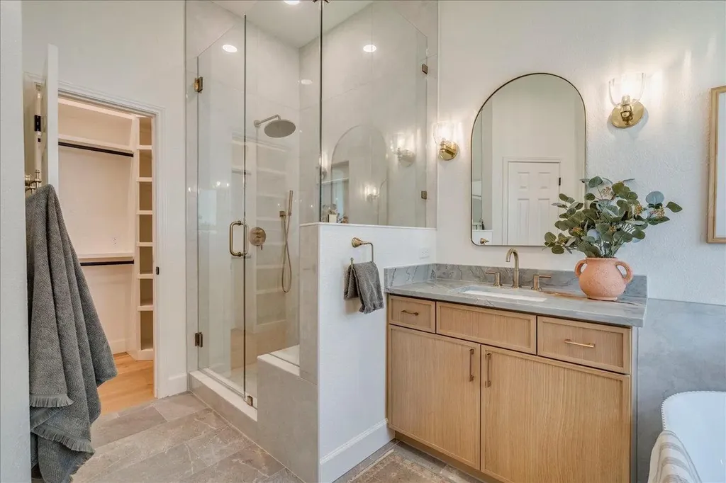 5840 Back Bay Lane Austin TX 78739