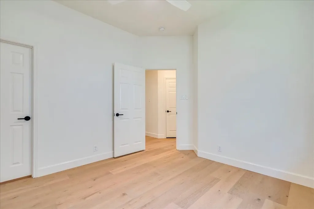 5840 Back Bay Lane Austin TX 78739