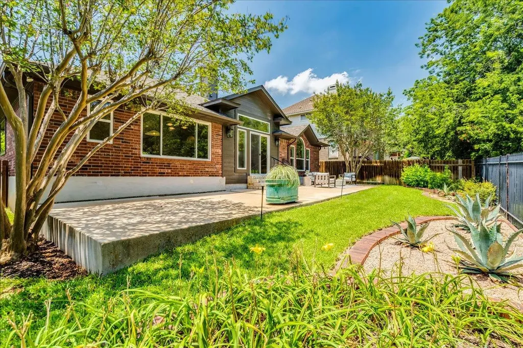 5840 Back Bay Lane Austin TX 78739