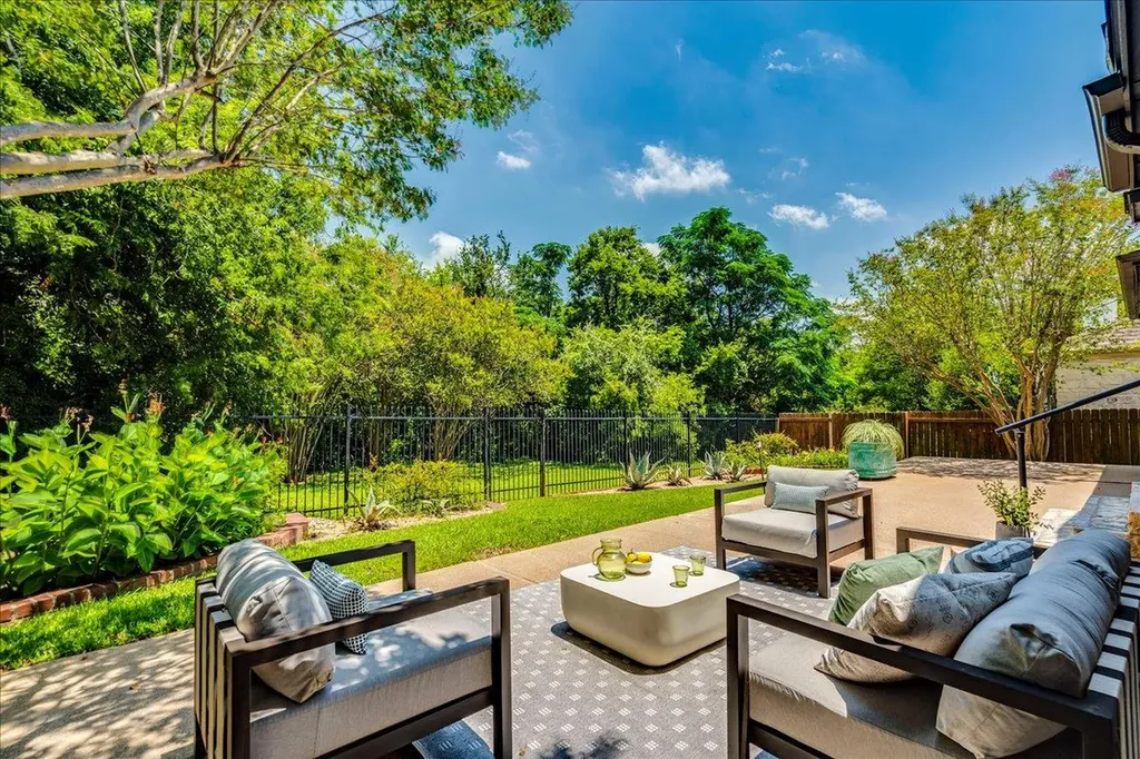5840 Back Bay Lane Austin TX 78739