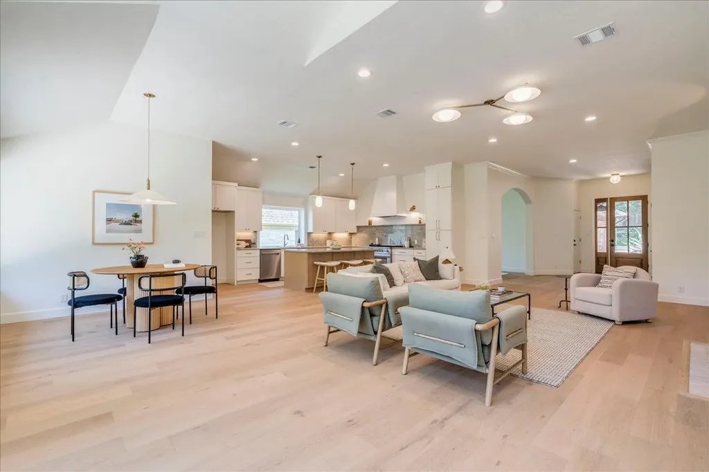 5840 Back Bay Lane Austin TX 78739