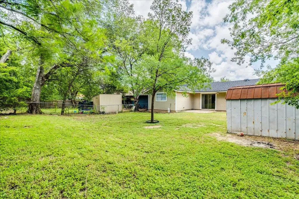 200 E Pheasant Drive Austin TX 78753