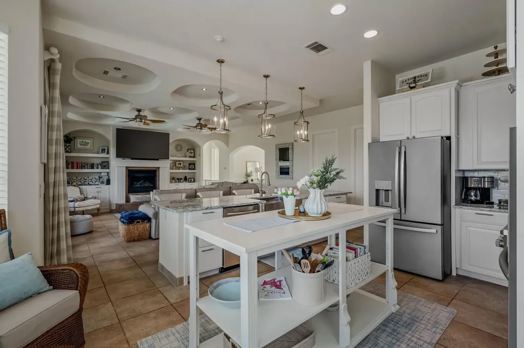 10211 Middle Darleen Leander TX 78641