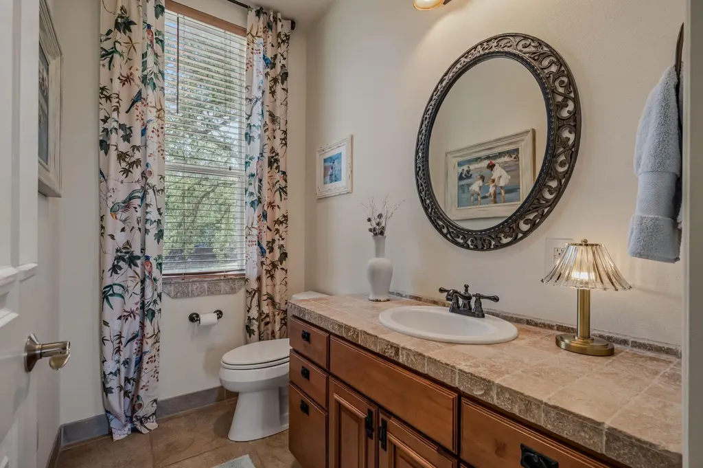 10211 Middle Darleen Leander TX 78641