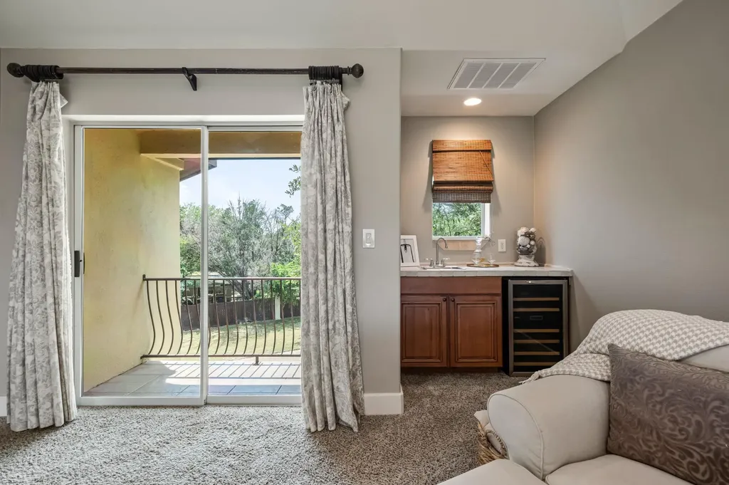 10211 Middle Darleen Leander TX 78641